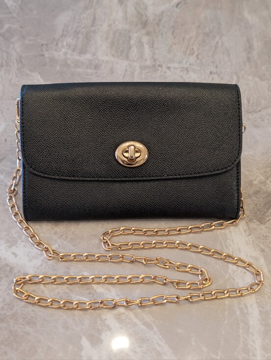 Coach Handbags - Coach F33390 Black Crossgrain Leather Turnlock Wallet Clutch